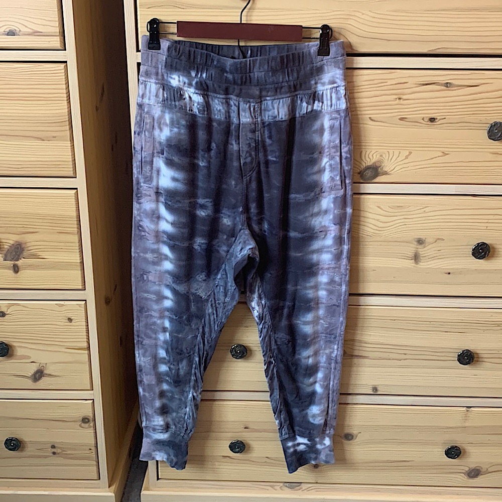 Young Fabulous & Broke Tie Dye Contrast High Waist Joggers Size Medium